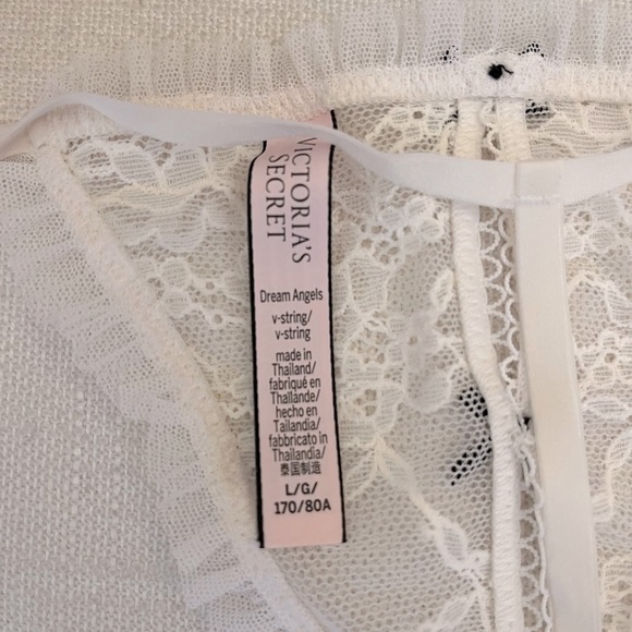 🎀NWT Victoria’s Secret V-String Panty Size L. White Lace. - Picture 4 of 11